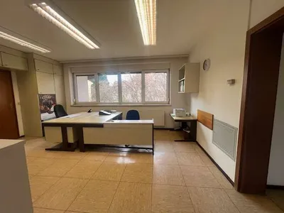 13-Zimmer-Gewerbeimmobilie mieten in Graz – 390 m², € 2.900 – Bild 8 von 49