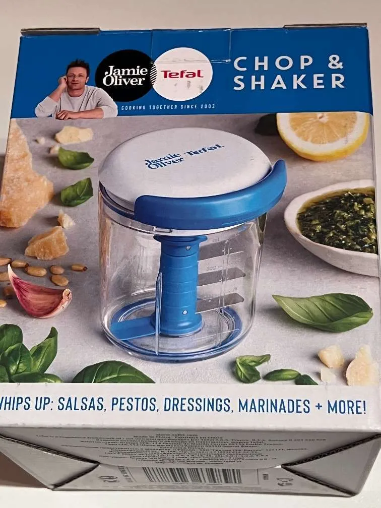 Produktbild von Jamie Oliver By Tefal Chop & Shaker – Manueller Zerkleinerer Ohne Strom, 450 Ml, Für Gemüse, Nüsse, Dips & Mehr