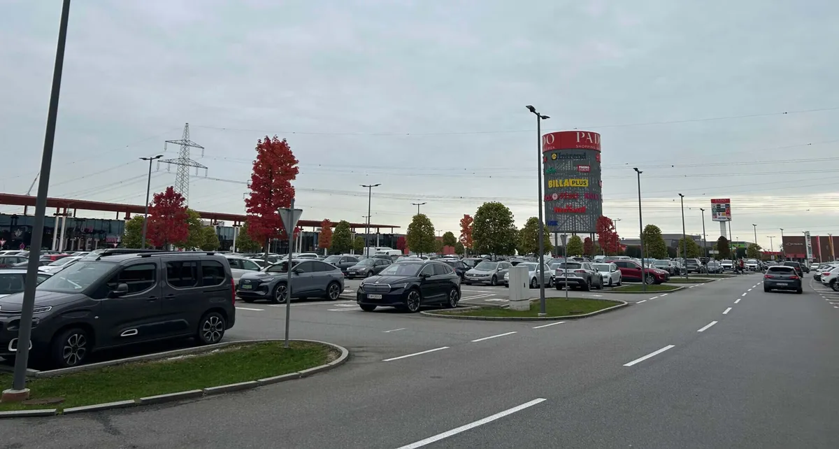 Geschäftsflächen PADO Shopping Galerien Parndorf - Ansicht 3