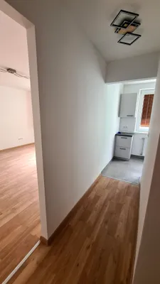 Generalsanierte 2-Zimmer-Wohnung in absoluter Ruhelage – Bild 2
