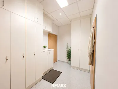 8-Zimmer-Gewerbeimmobilie kaufen in Bruck-Mürzzuschlag – 224 m², € 330.000 – Bild 37 von 44