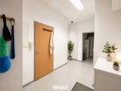 8-Zimmer-Gewerbeimmobilie kaufen in Bruck-Mürzzuschlag – 224 m², € 330.000 – Bild 38 von 44