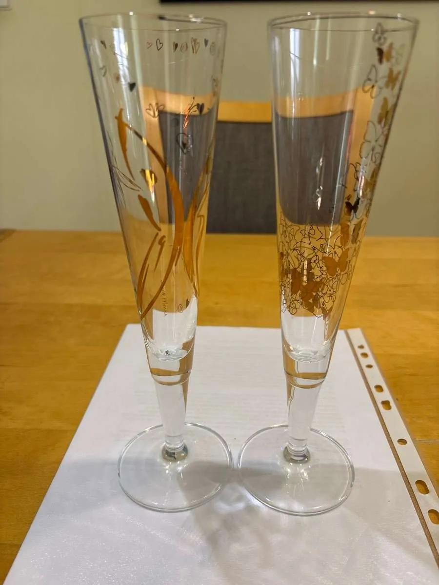 2 Ritzenhoff Sektgläser, € 0,- (3003 Gablitz)