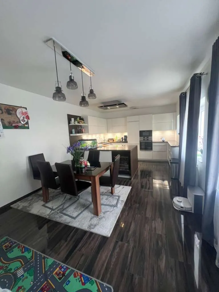 Renovierte Haus mit 164 m² Wohnfläche, Terrasse, Balkon und 4 Schlafzimmern - 7034 Zillingtal – pohled 2