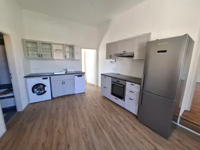 3-Zimmer-Wohnung mieten in Wiener Neustadt Land – 75 m², € 790 – Bild 2 von 7