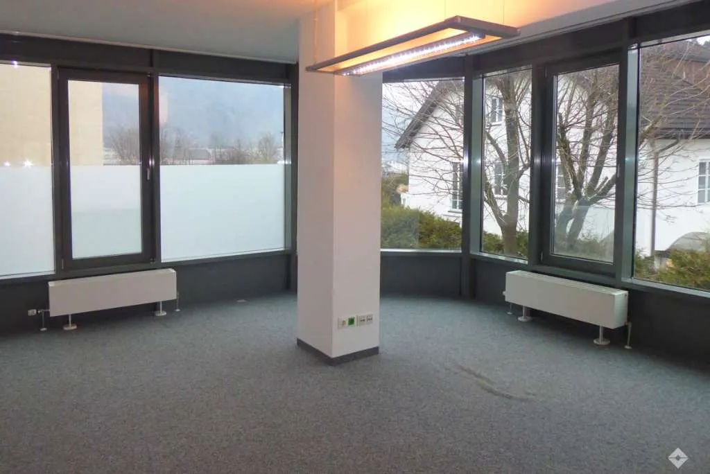 Modernes Büro in Halleiner Zentrallage - Ansicht 2
