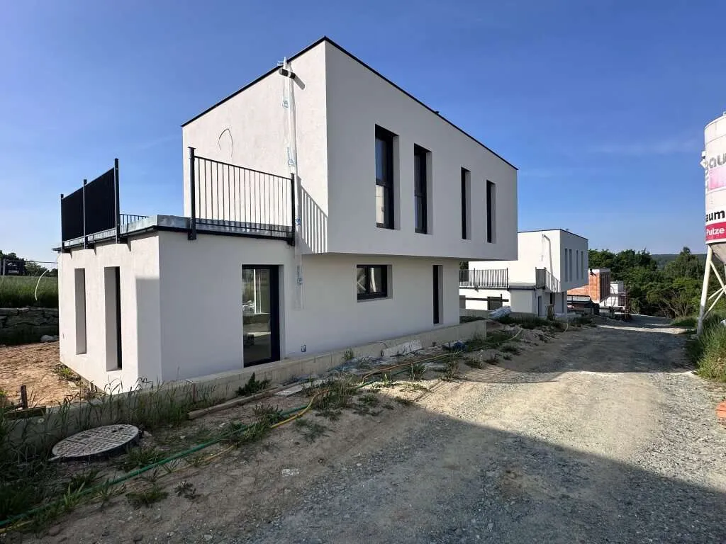 Wohnen mit Zukunft! Familienfreundliche Einfamilienhäuser mit Eigengarten in Großpetersdorf - Ansicht 2