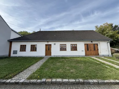 Haus zum Kauf in 2163 Mistelbach