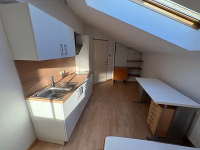 1-Zimmer-Wohnung mieten in Kufstein – 23 m², € 570 – Bild 2 von 3