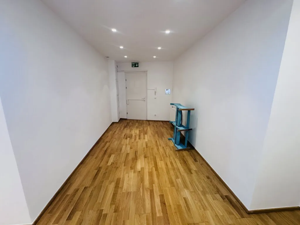 Großzügiges Büro mit 7 Zimmern, Klimaanlage & U-Bahn-Nähe im 9. Bezirk Wien! - Ansicht 3