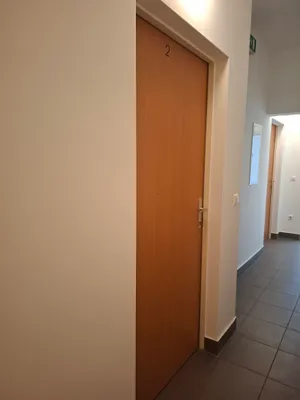 1-Zimmer-Gewerbeimmobilie mieten in Gänserndorf – 12 m², € 250 – Bild 12 von 12