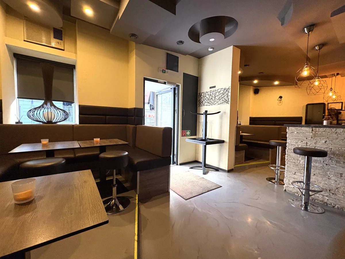 Ein Ort mit Charakter - Ihre Chance auf ein eigenes Kaffeehaus in Wien - Kaffeehaus & Wohnung - Ansicht 3