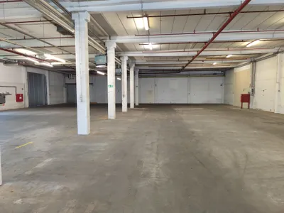 Gewerbeimmobilie mieten in Korneuburg – 1 130 m², € 6