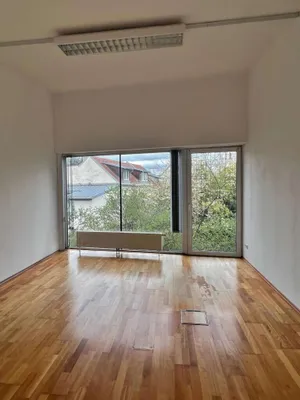 7-Zimmer-Gewerbeimmobilie mieten in Graz – 188,93 m², € 1.826 – Bild 2 von 5