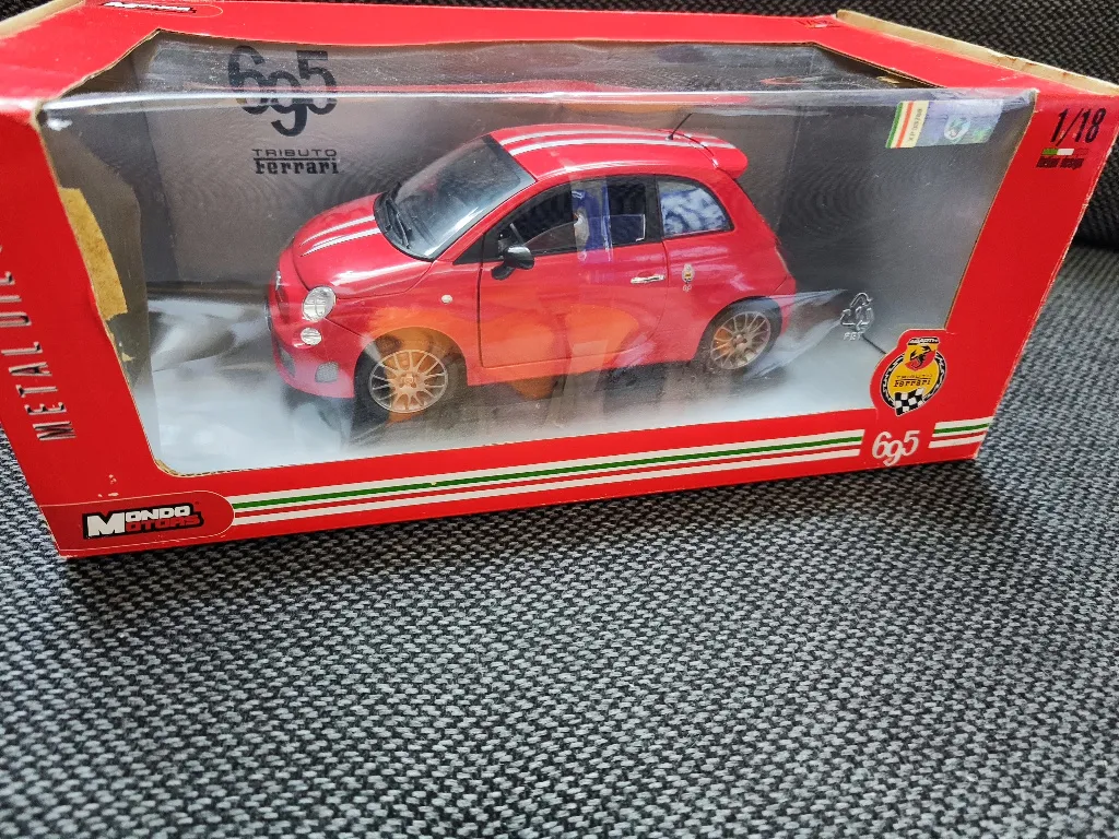 MONDO MOTORS 1/43 & 1/18 ABARTH 695 TRIBUTO Ferrari セット