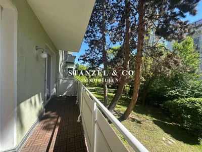 SONNIGES APARTMENT MIT SÜDBALKON UND GARTENBENUTZUNG ( BJ 1959 ) – Bild 3