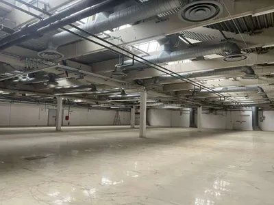 Gewerbeimmobilie mieten in Korneuburg – 2 000 m² – Bild 1 von 2