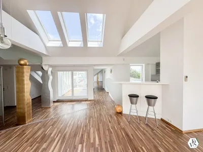 Exklusives Dachgeschoss-Loft mit Terrasse, Wintergarten und Garage im Herzen des 2. Bezirks – Bild 3