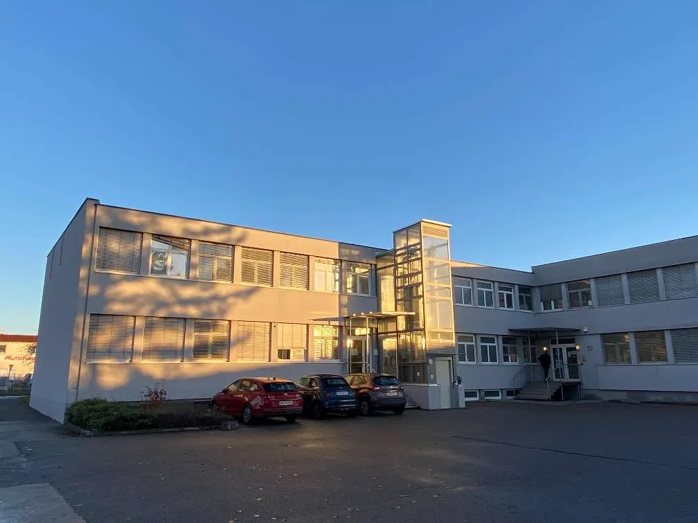 Moderne Büroflächen in Toplage von Wiener Neustadt - provisionsfrei zu mieten - Ansicht 2