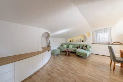 10-Zimmer-Gewerbeimmobilie kaufen in Gmunden – 359 m², € 698.000 – Bild 9 von 22