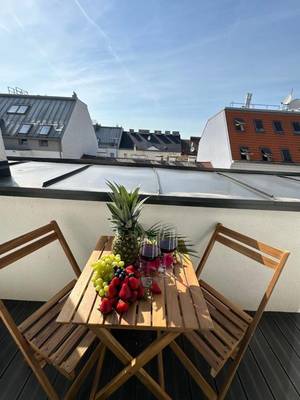 Schöne möblierte Wohnung mit Balkon - monatlich mietbar