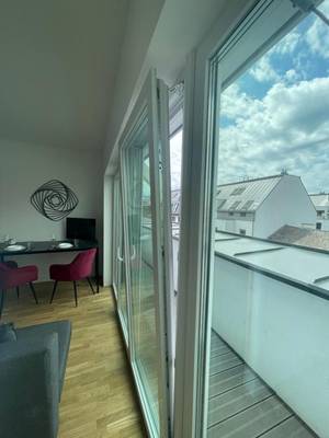 Schöne möblierte Wohnung mit Balkon - monatlich mietbar – Bild 2