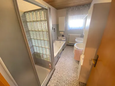 5-Zimmer-Gewerbeimmobilie kaufen in Vöcklabruck – 200 m², € 420.000 – Bild 8 von 17