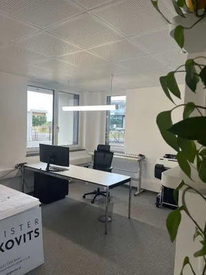 2-Zimmer-Gewerbeimmobilie mieten in Baden – 60 m², € 505