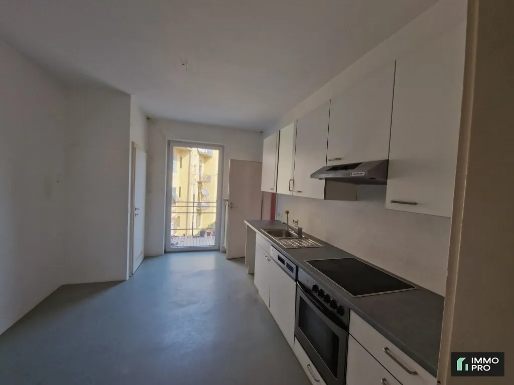 Nette 2-Zimmer-Altbauwohnung mit Balkon in der Mandellstraße - zu vermieten! - Widok 2