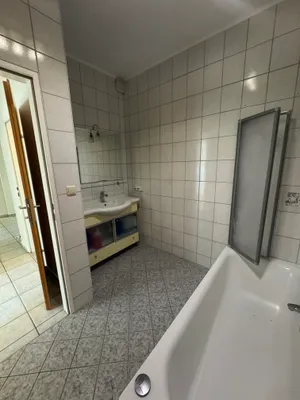 2-Zimmer-Wohnung mieten in Baden – 65 m², € 1.017 – Bild 9 von 11