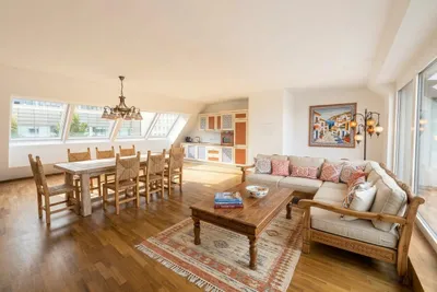 Klimatisierte 210 m² Maisonette | 6,5 Zimmer | 58 m² Wohnküche | 36 m² Dachterrassen I U1 VIC – Bild 3