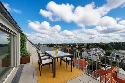 Klimatisierte 210 m² Maisonette | 6,5 Zimmer | 58 m² Wohnküche | 36 m² Dachterrassen I U1 VIC