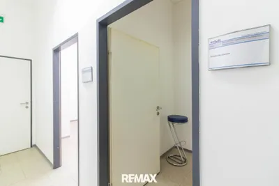 7-Zimmer-Gewerbeimmobilie mieten in Kirchdorf an der Krems – 307 m², € 2.449 – Bild 6 von 10