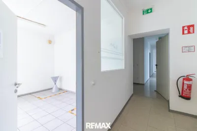 7-Zimmer-Gewerbeimmobilie mieten in Kirchdorf an der Krems – 307 m², € 2.449 – Bild 9 von 10