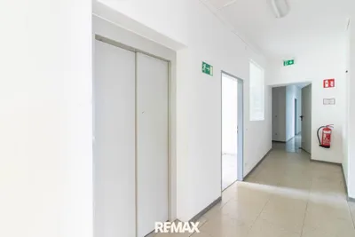 7-Zimmer-Gewerbeimmobilie mieten in Kirchdorf an der Krems – 307 m², € 2.449 – Bild 3 von 10