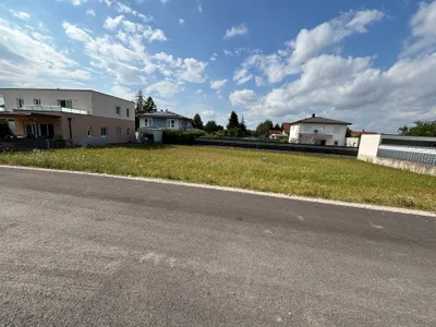 Grundstück kaufen in Wels-Land – 842 m², € 300.000 – Bild 2 von 4
