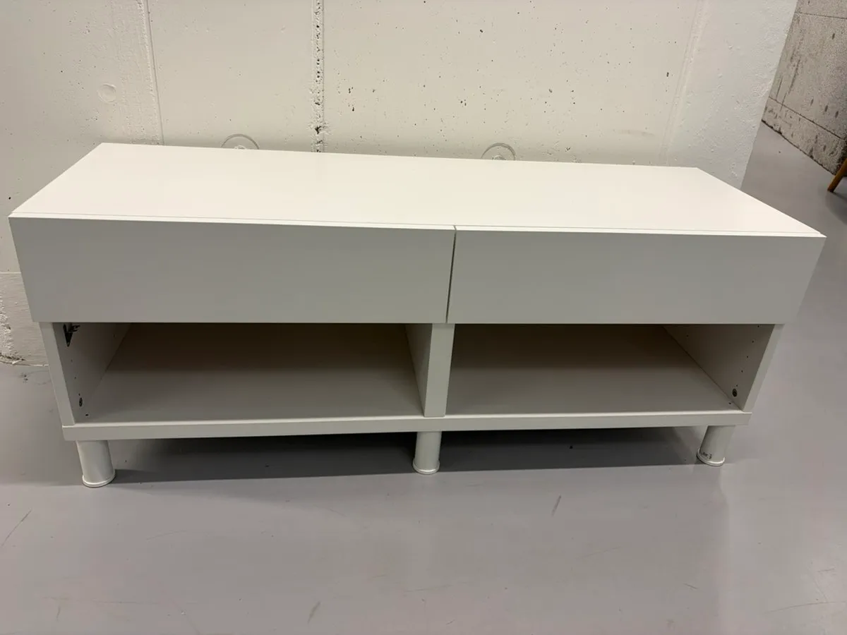 IKEA BESTA TV-Board/ Sideboard weiß, 120 cm, 2 Schubladen, € 40,- (5020 Salzburg)