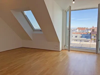 klimatisierte 2-Zimmer DG-Wohnung mit zwei Balkone! – Bild 2