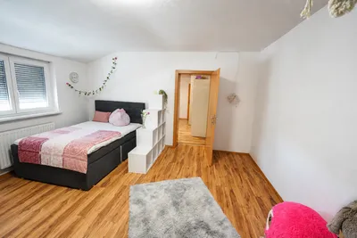 5-Zimmer-Haus mieten in Neunkirchen – 150 m², € 1.450 – Bild 11 von 11