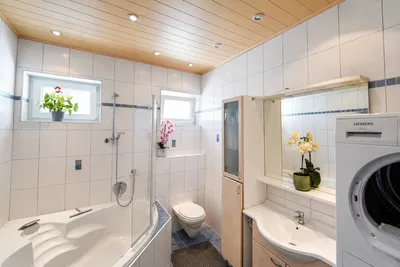 5-Zimmer-Haus mieten in Neunkirchen – 150 m², € 1.450 – Bild 10 von 11