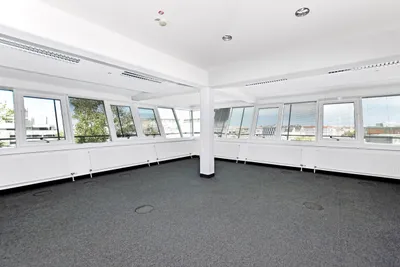 Gewerbeimmobilie mieten in Wien – 3 250 m², € 8 – Bild 2 von 14