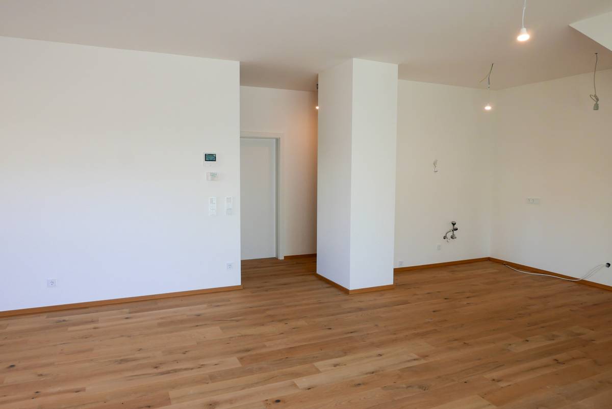 Bezug kurzfristig möglich! - 4-Raum Eigentumswohnung - Neubau und provisionsfrei! - Ansicht 3