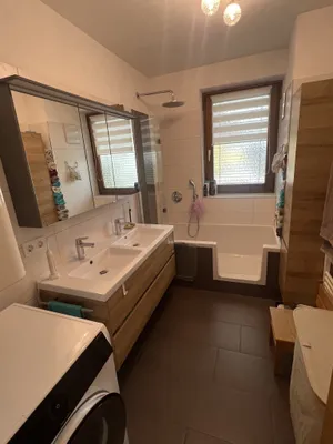 4-Zimmer-Wohnung kaufen in Feldkirchen – 93,8 m², € 298.000 – Bild 1 von 16