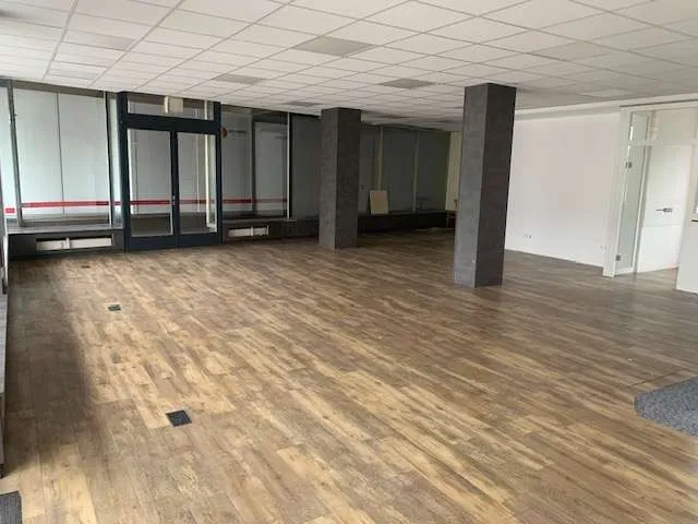 Geschäftsfläche/Büro zu vermieten – pohled 3