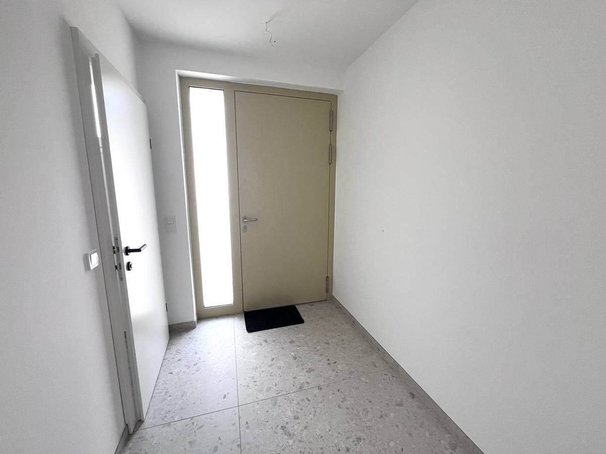 Erstbezug - Einfamilienhaus - Ansicht 2