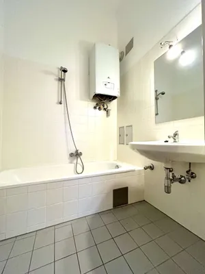 Neuwertige 2 Zimmer-Wohnung in 1050 Wien - U-Bahn-Nähe und moderne Ausstattung! – Bild 3