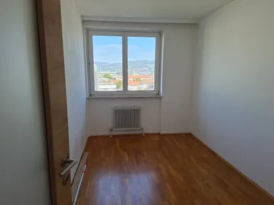 5-Zimmer-Wohnung mieten in Linz – 100 m², € 1.296 – Bild 8 von 23