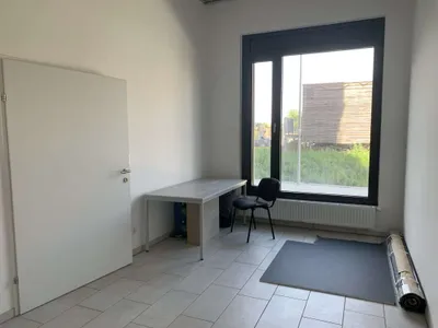 4-Zimmer-Gewerbeimmobilie mieten in Graz – 177 m², € 1.980 – Bild 11 von 11