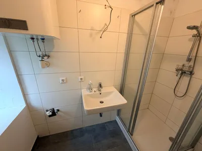 8-Zimmer-Wohnung mieten in Graz – 157,16 m², € 2.000 – Bild 17 von 18