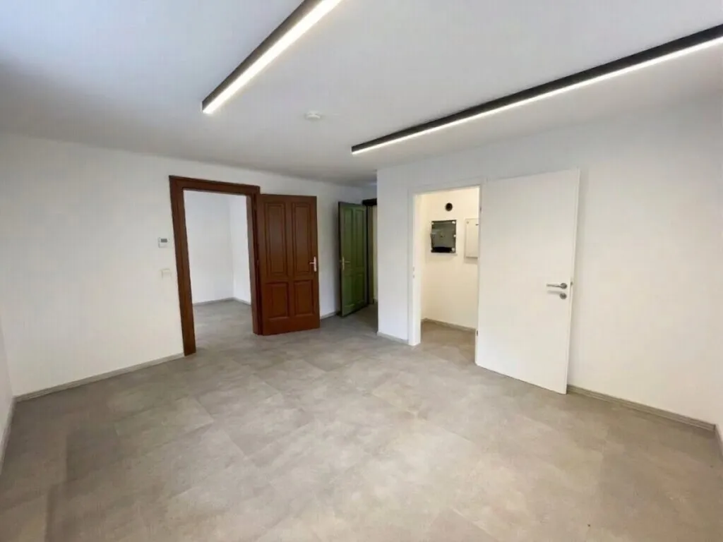 Repräsentative Büro- oder Praxisfläche in zentraler Lage - Ansicht 2